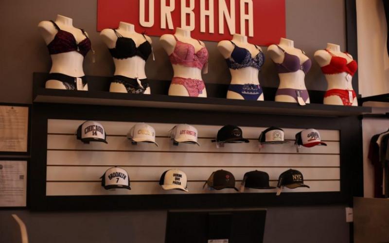 araras e expositores personalizados sob medida