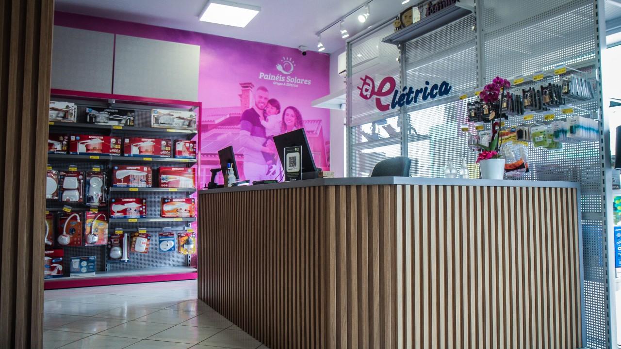 Gôndolas e Prateleiras para loja de ferragens