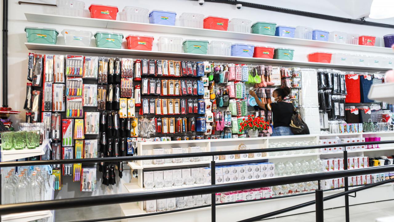 mobiliário comercial para loja de bazar e utilidades