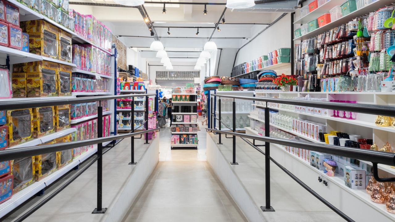 mobiliário comercial para loja de bazar e utilidades