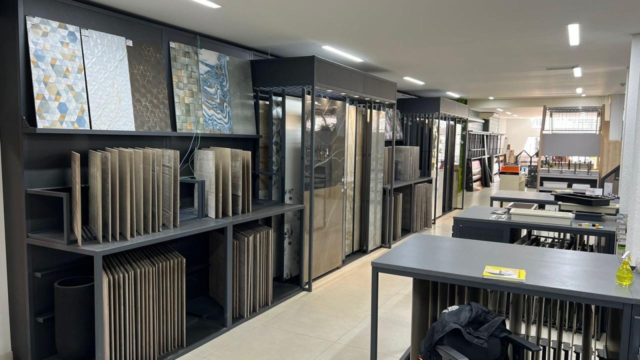 expositor de pisos e cerâmicas