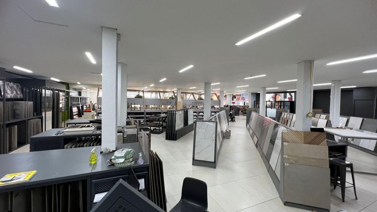 expositor de pisos e cerâmicas