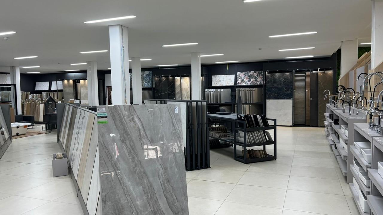 expositor de pisos e cerâmicas