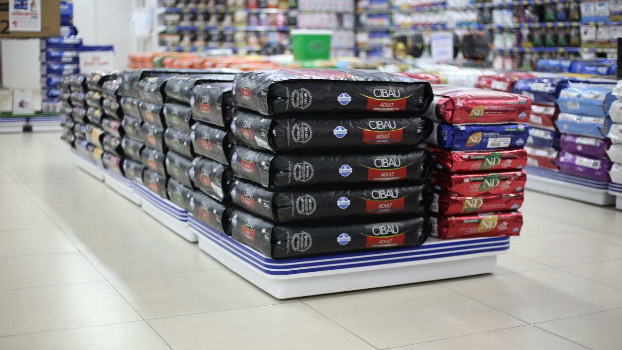 gôndolas e prateleiras para loja de rações, coleiras, petshop e agropecuárias