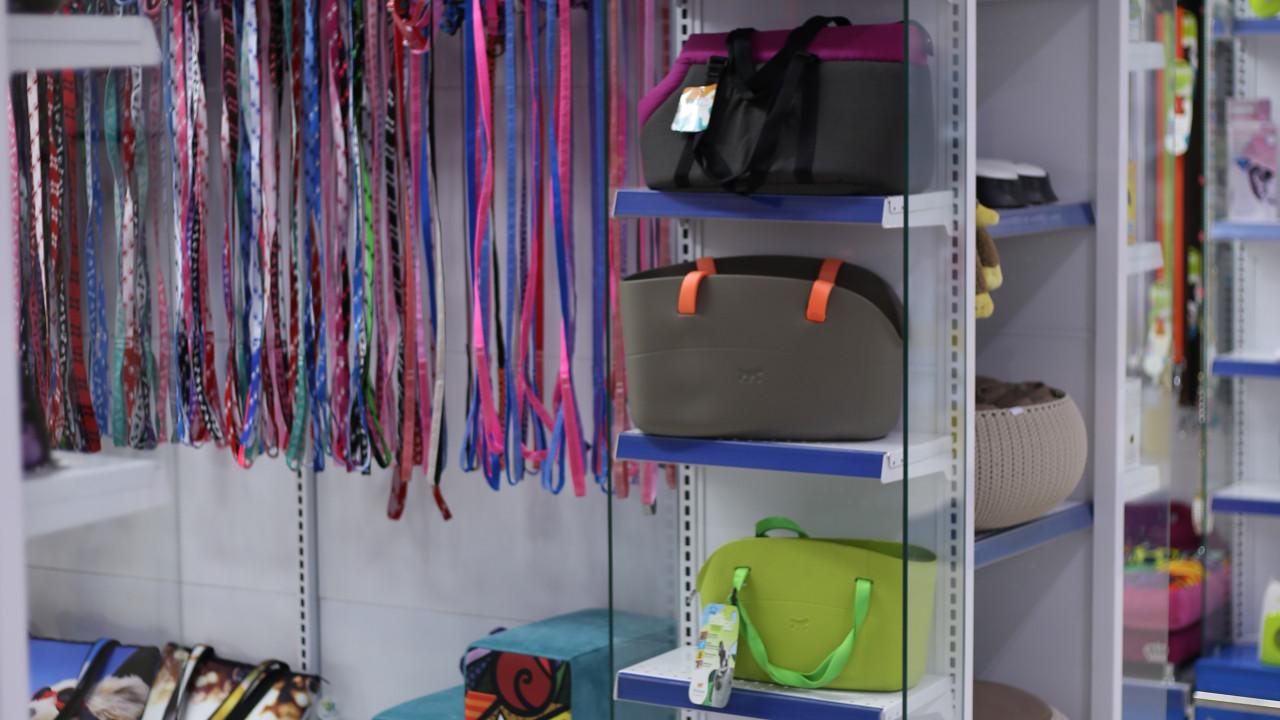 gôndolas e prateleiras para loja de rações, coleiras, petshop e agropecuárias