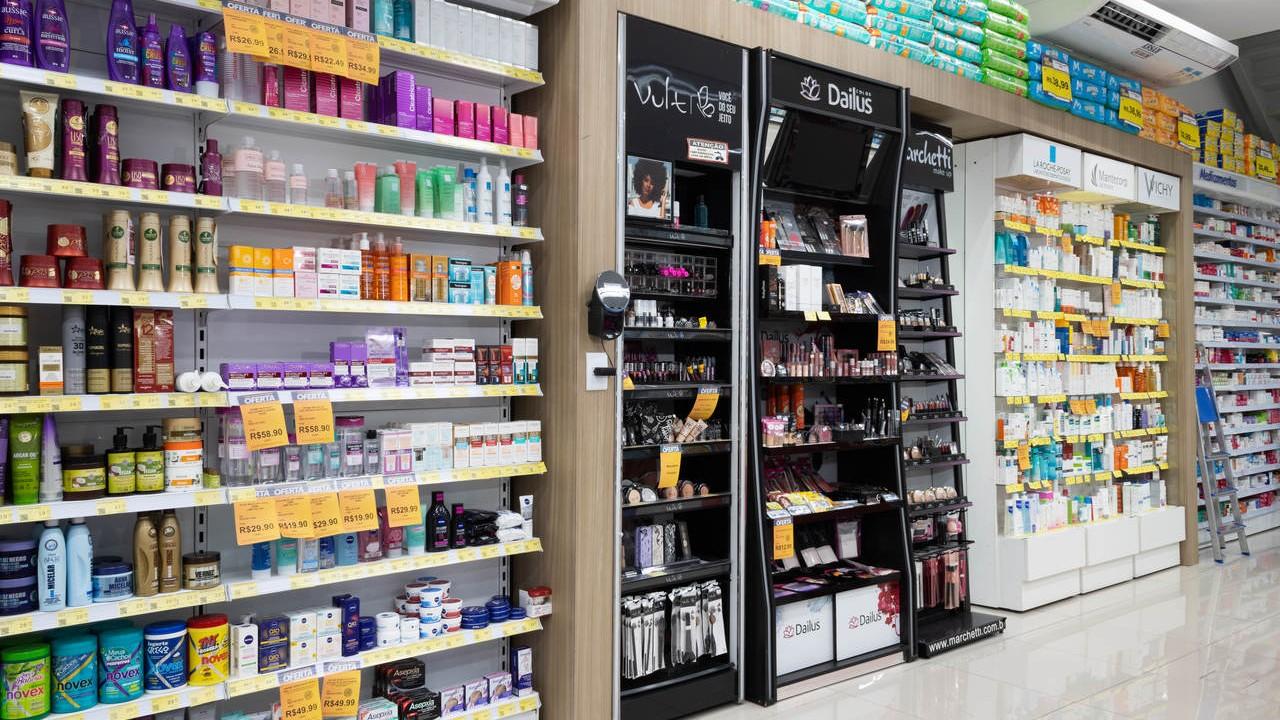 gôndola e prateleira para farmácia