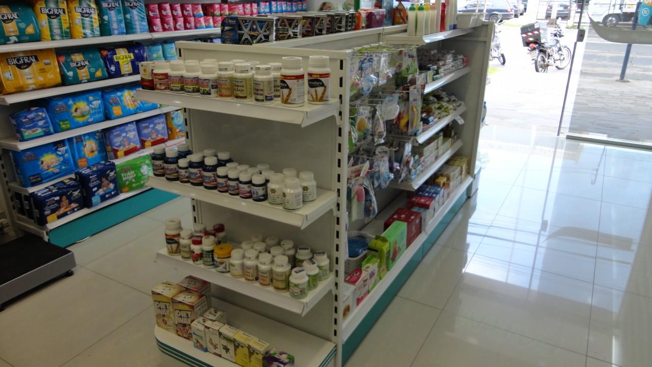 gôndola e prateleira sob medida para farmácia