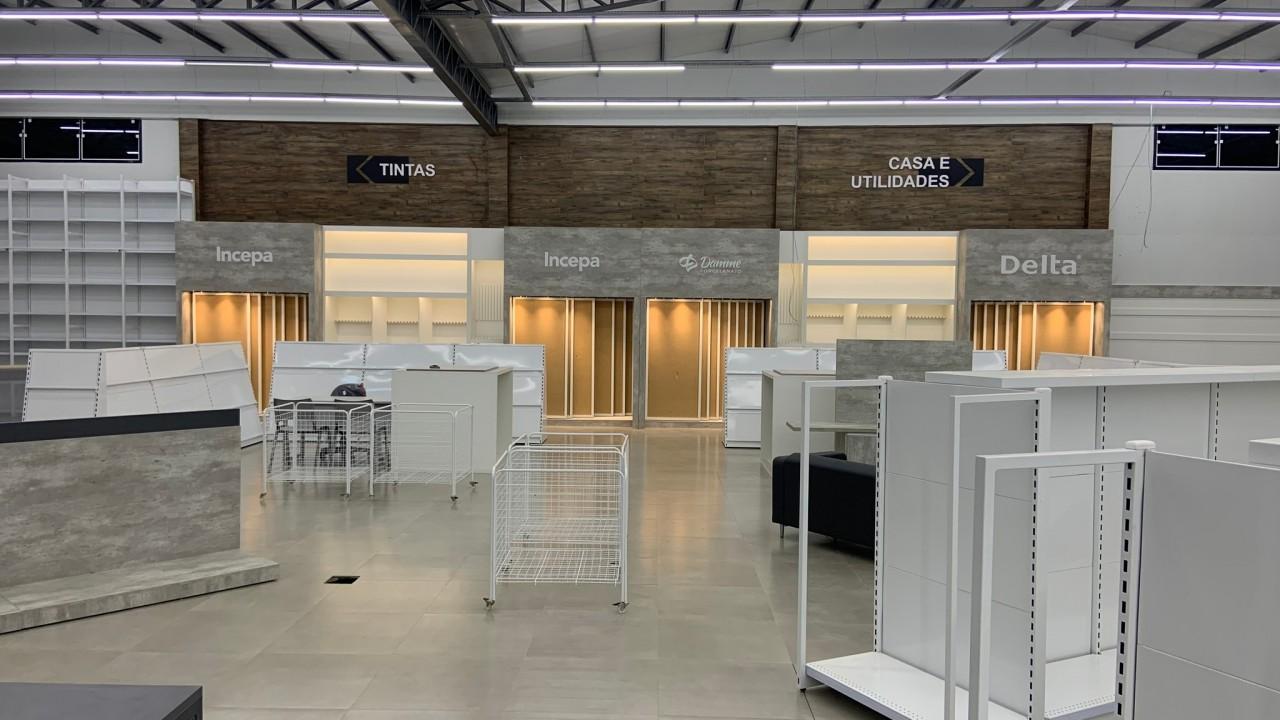 expositor de pisos e cerâmicas