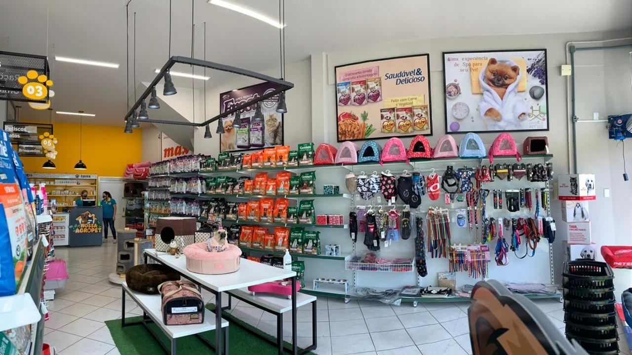 gôndolas e prateleiras para loja de rações, coleiras, petshop e agropecuárias