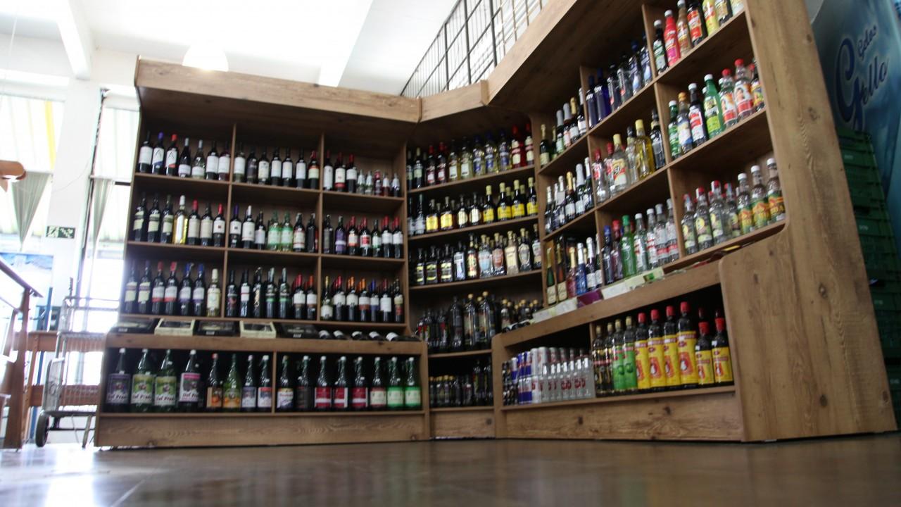 prateleira e gôndolas para supermercado e padarias