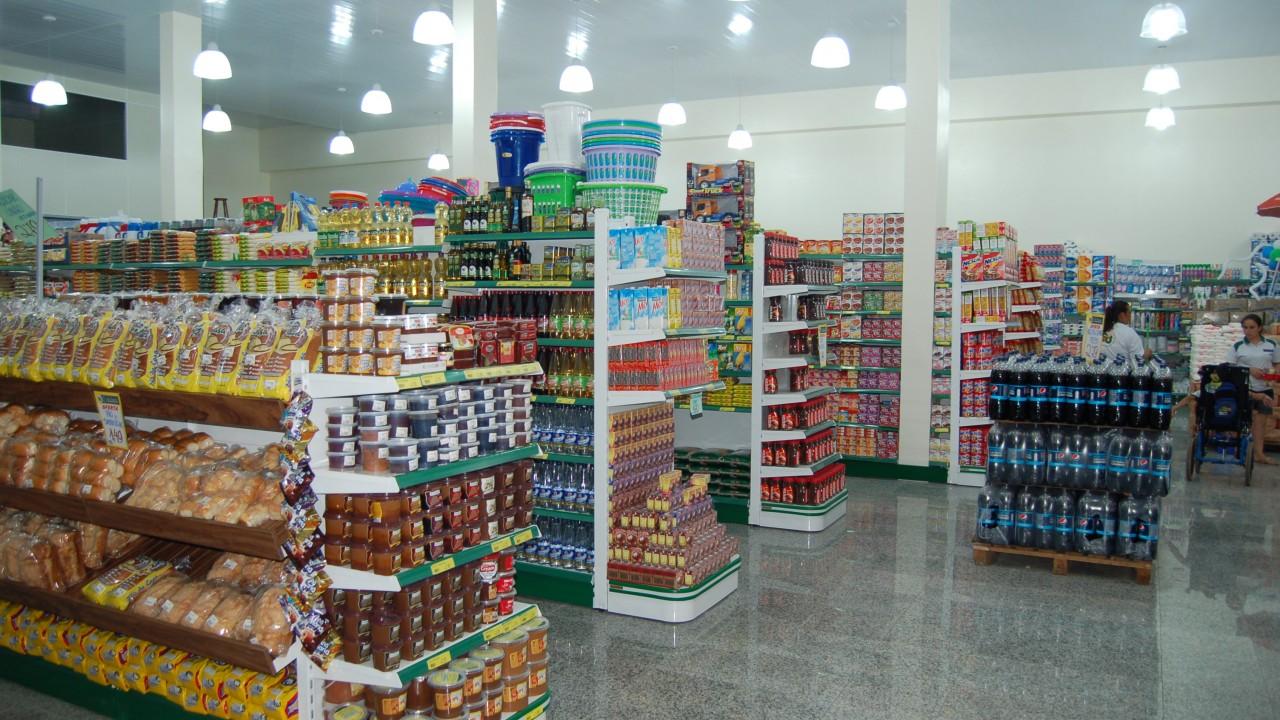 prateleira e gôndolas para supermercado e padarias