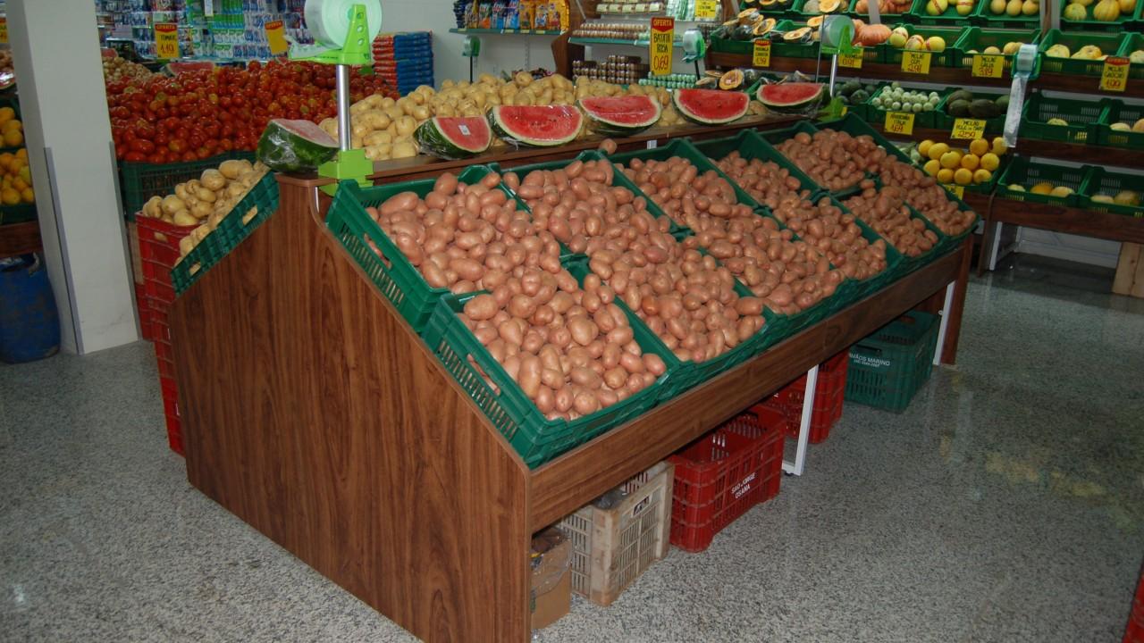 prateleira e gôndolas para supermercado e padarias