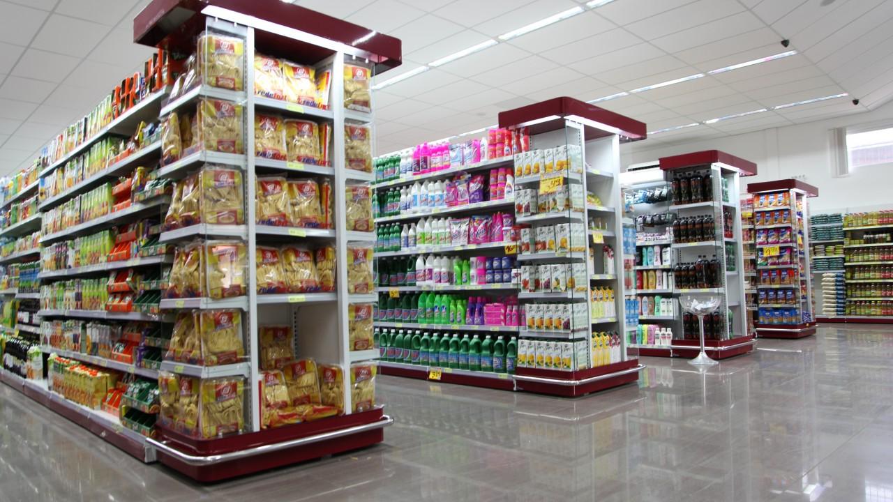 prateleira e gôndolas para supermercado e padarias