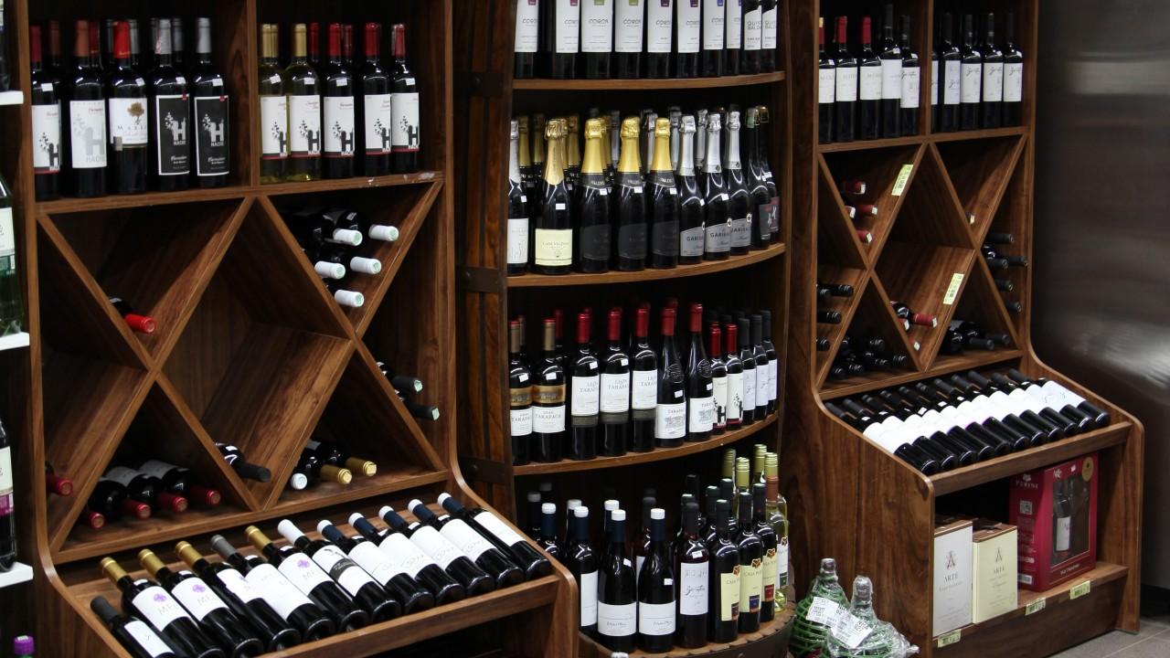 prateleira e gôndolas para supermercado e padarias