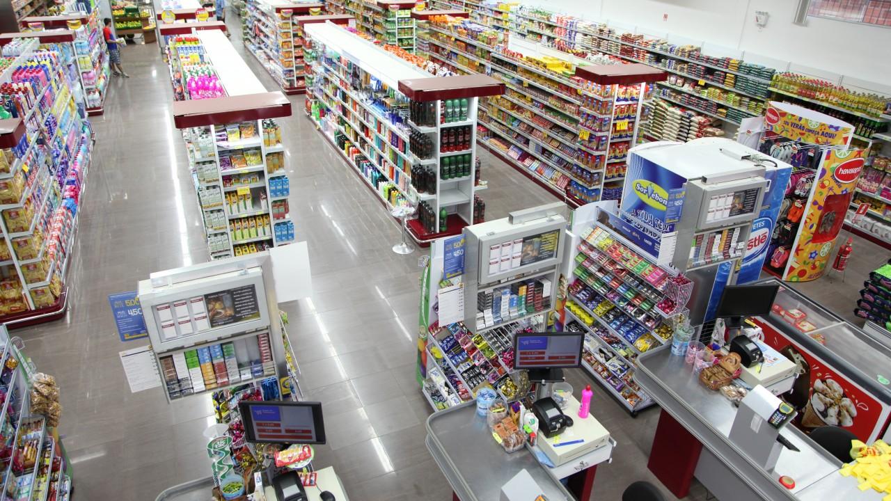 prateleira e gôndolas para supermercado e padarias