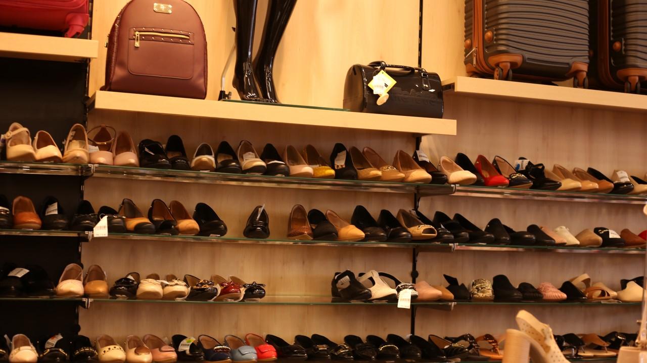 prateleiras para calçados