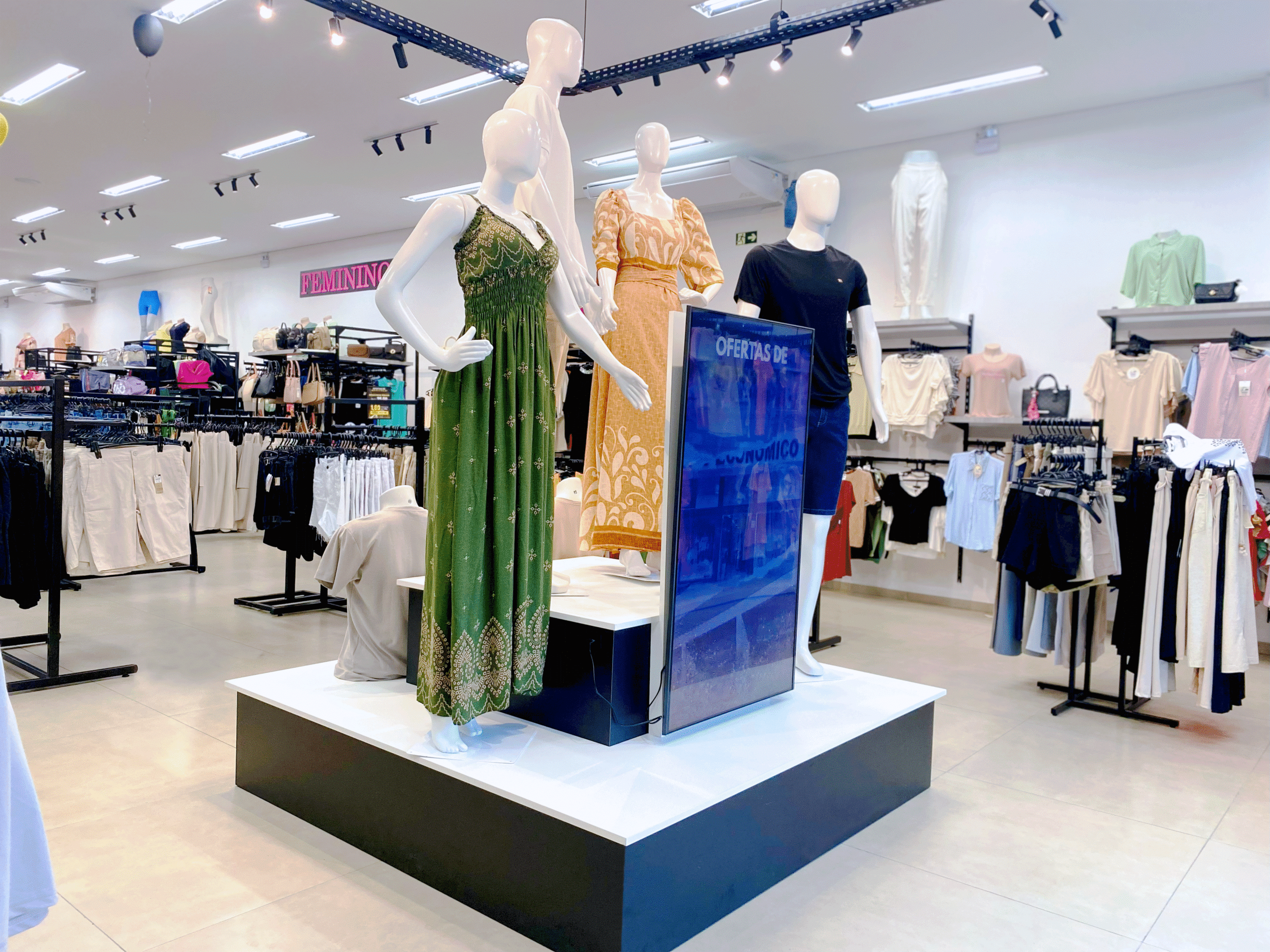 Ponto Focal para loja de confecção